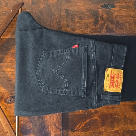 Levi's 510 Women's Black Denim Sz 12M NWOT - Picture 1 of 12